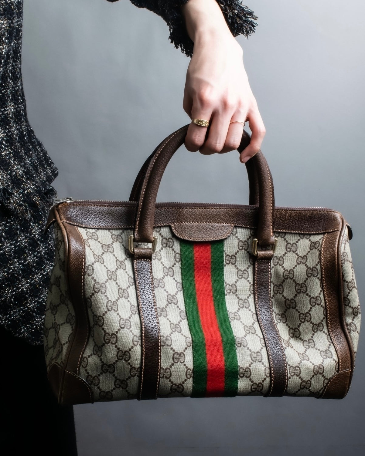"OLD GUCCI" GG plus shelly line handbag