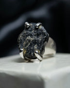 “Maison Margiela” Four stitches designed stone ring