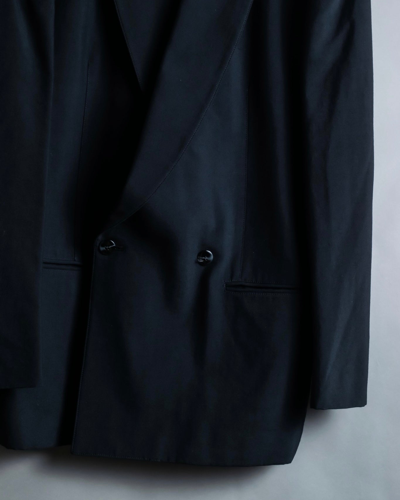 "CLAUDE MONTANA" Long lapel beautiful silhouette setup