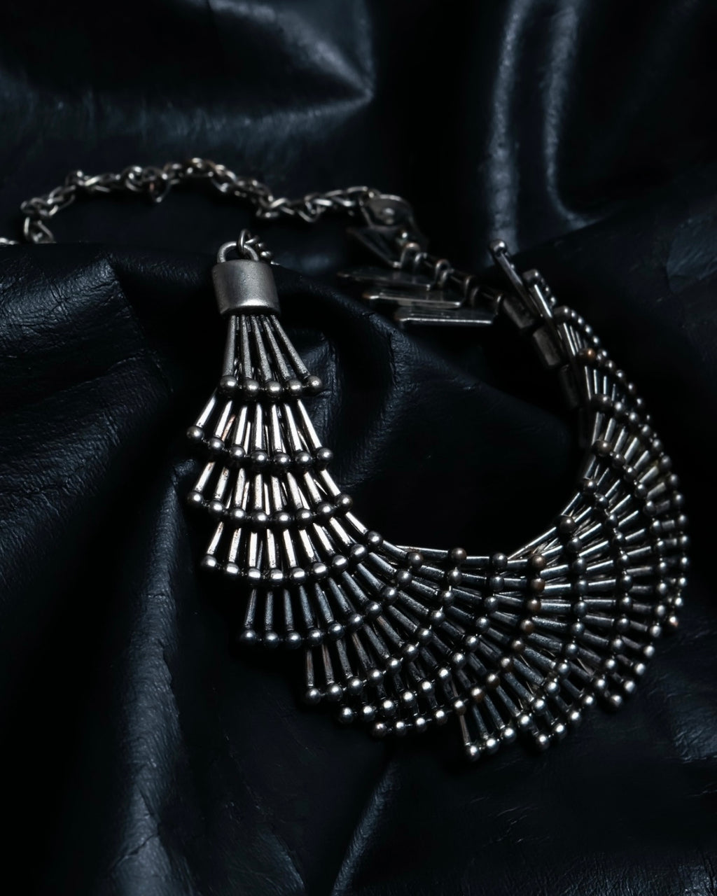 Vintagefolded iron necklace