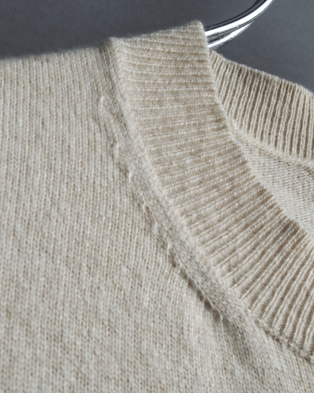 "MM6" Arm fringe design knit dress