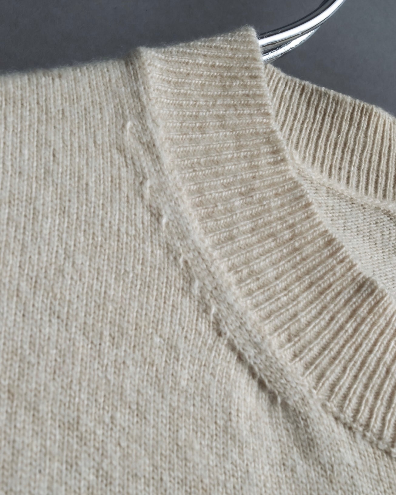 "MM6" Arm fringe design knit dress