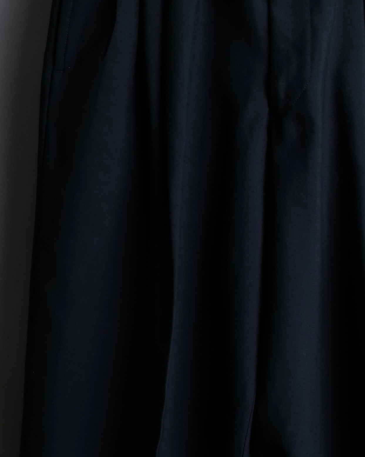 "CLAUDE MONTANA" Long lapel beautiful silhouette setup