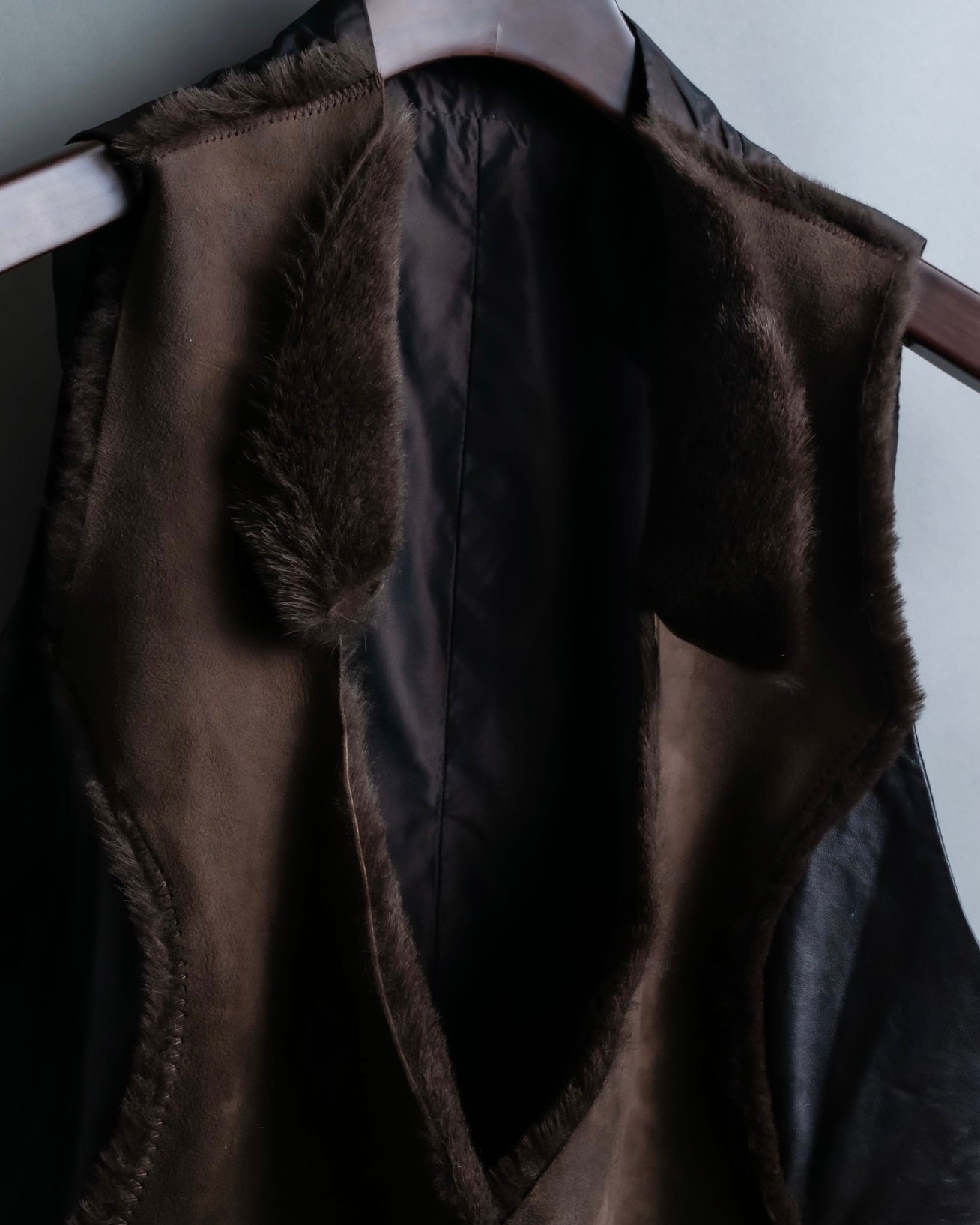 "Hiroko Koshino" fur x leather combination vest