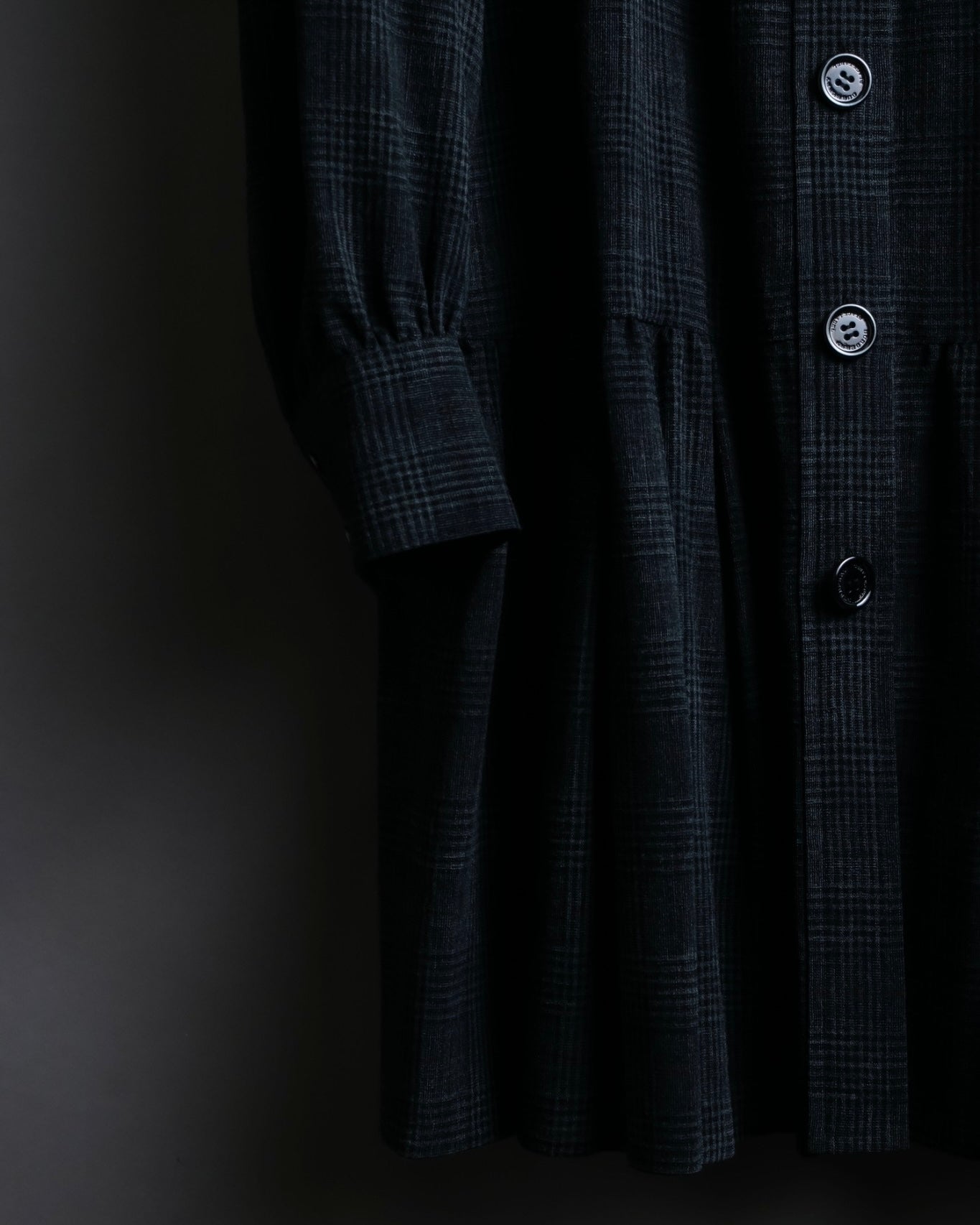 “Burberry Black Label” Trench coat designed long check shirts