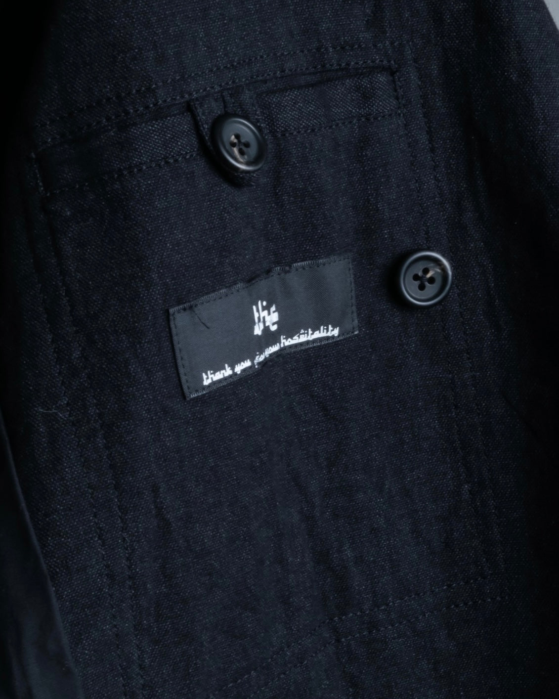 "THE Tea Ash" Arm material cut coat