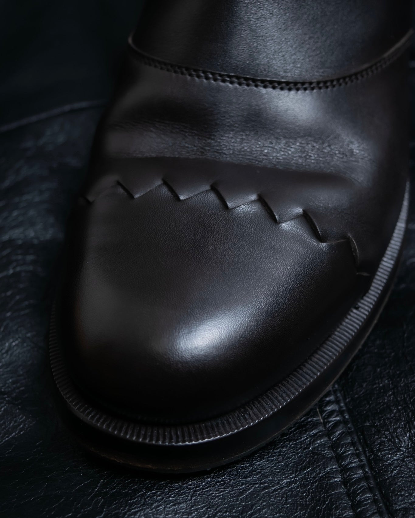 “BOTTEGA VENETA” round toe intrecciato leather boots