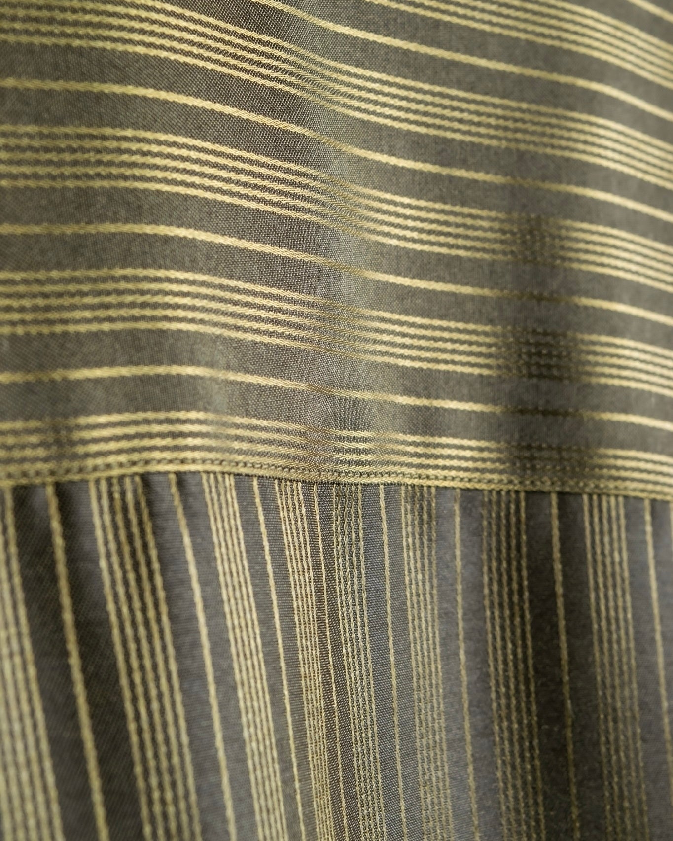 “Donna Karan”  oversize gradation striped shirts