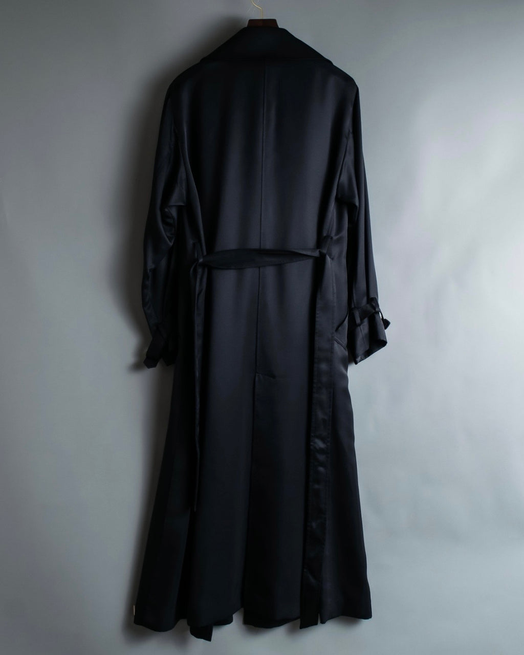 HIROKO KOSHINO PREMIER 100% silk coat