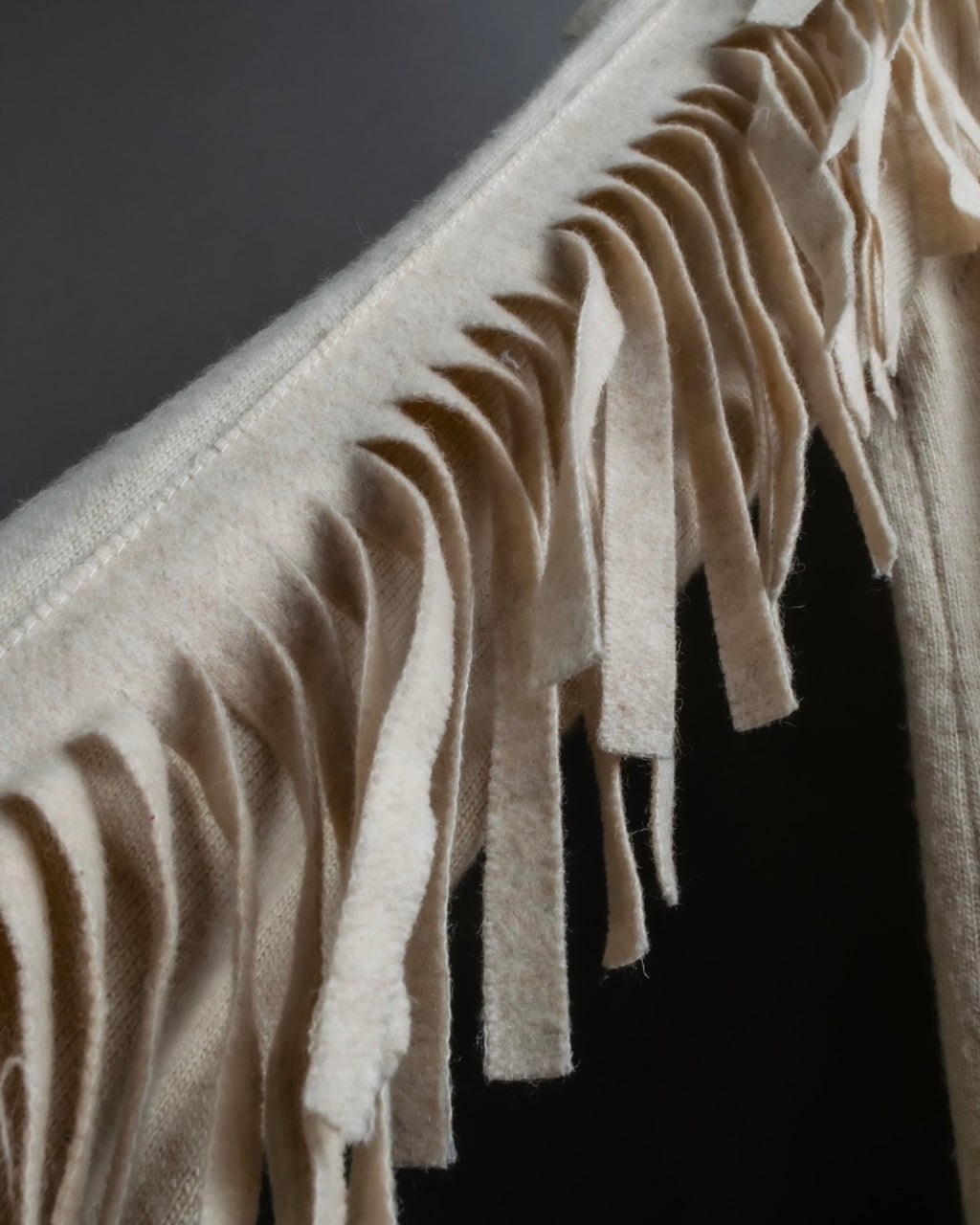 "MM6" Arm fringe design knit dress