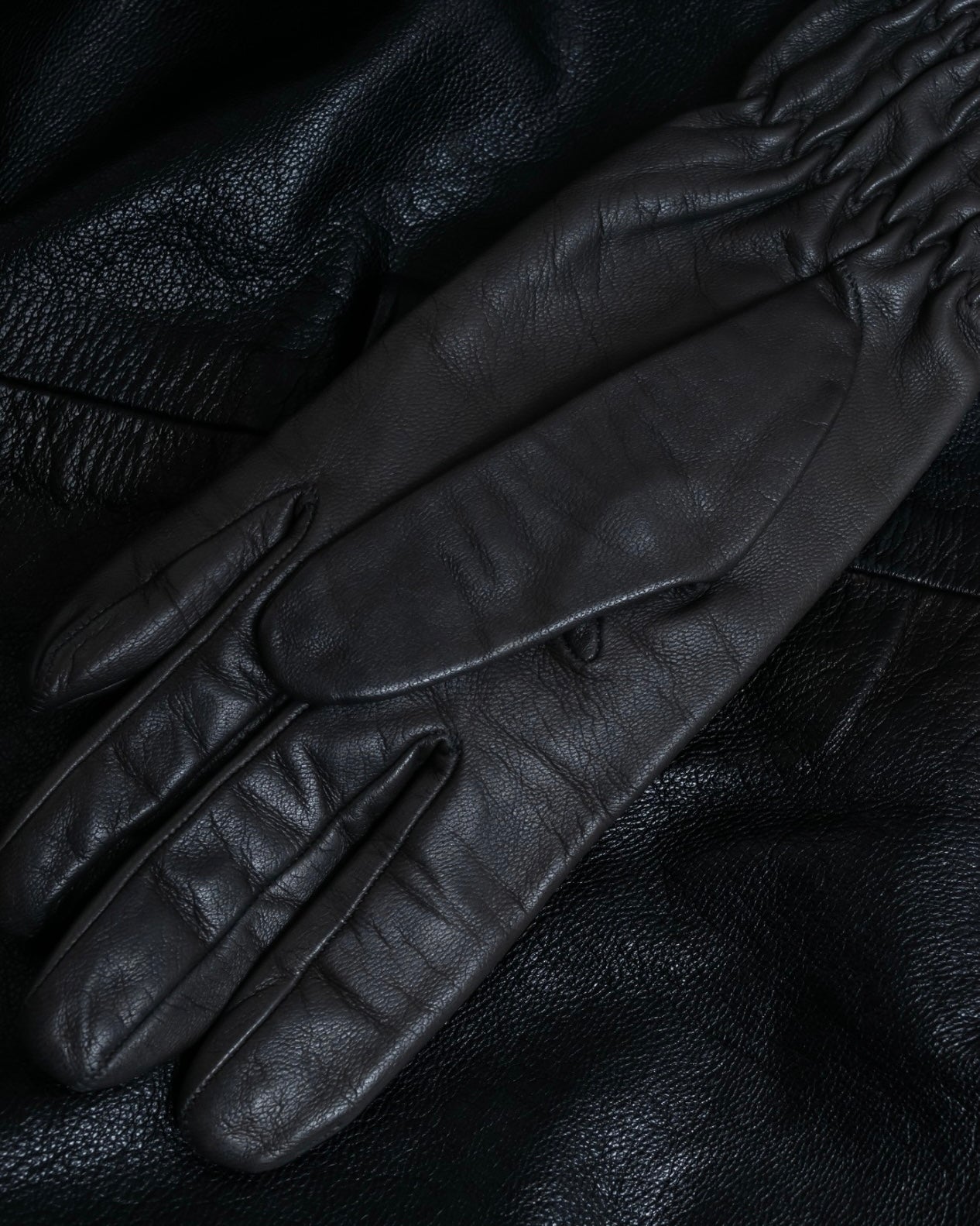 "Vintage COACH" leather shirred long gloves