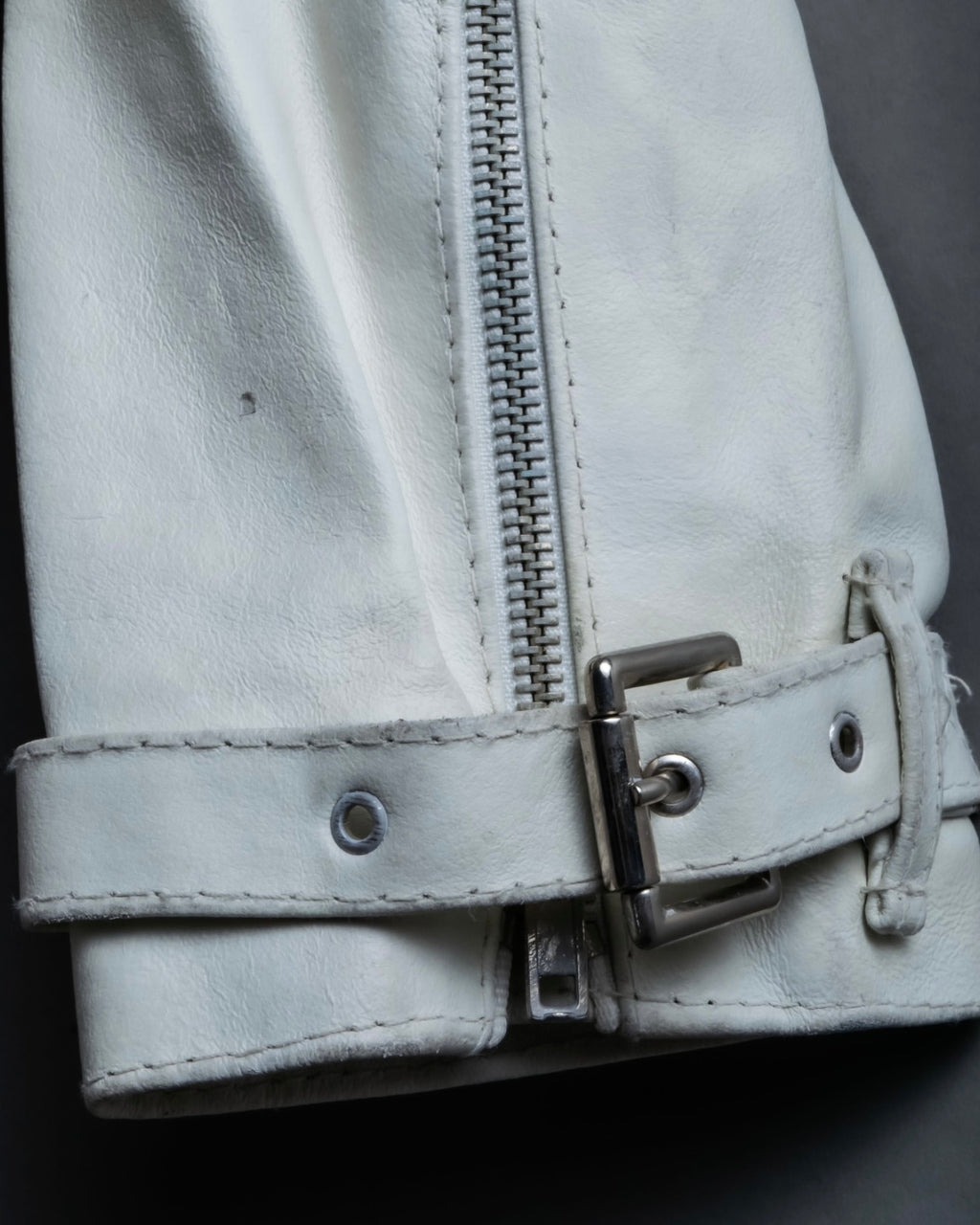Double zip white leather single riders jacket