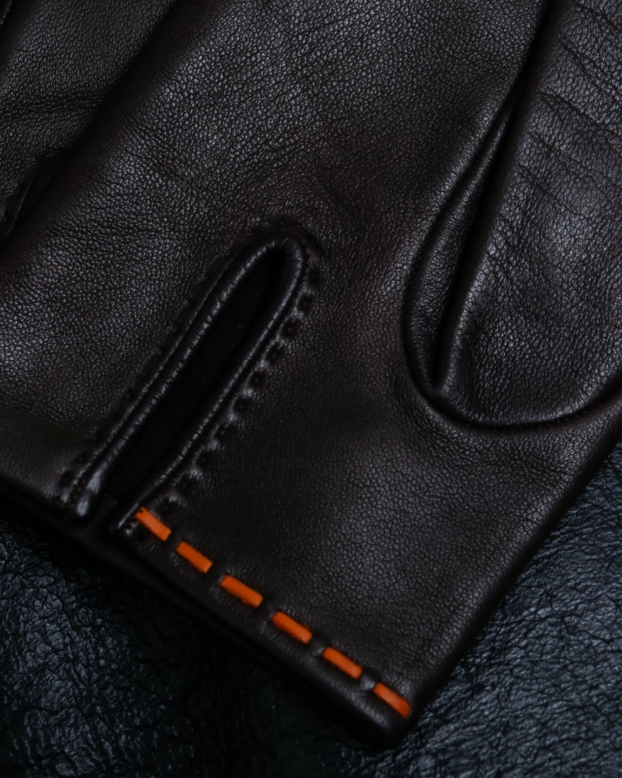 "Hermes" stitch design dark brown leather gloves