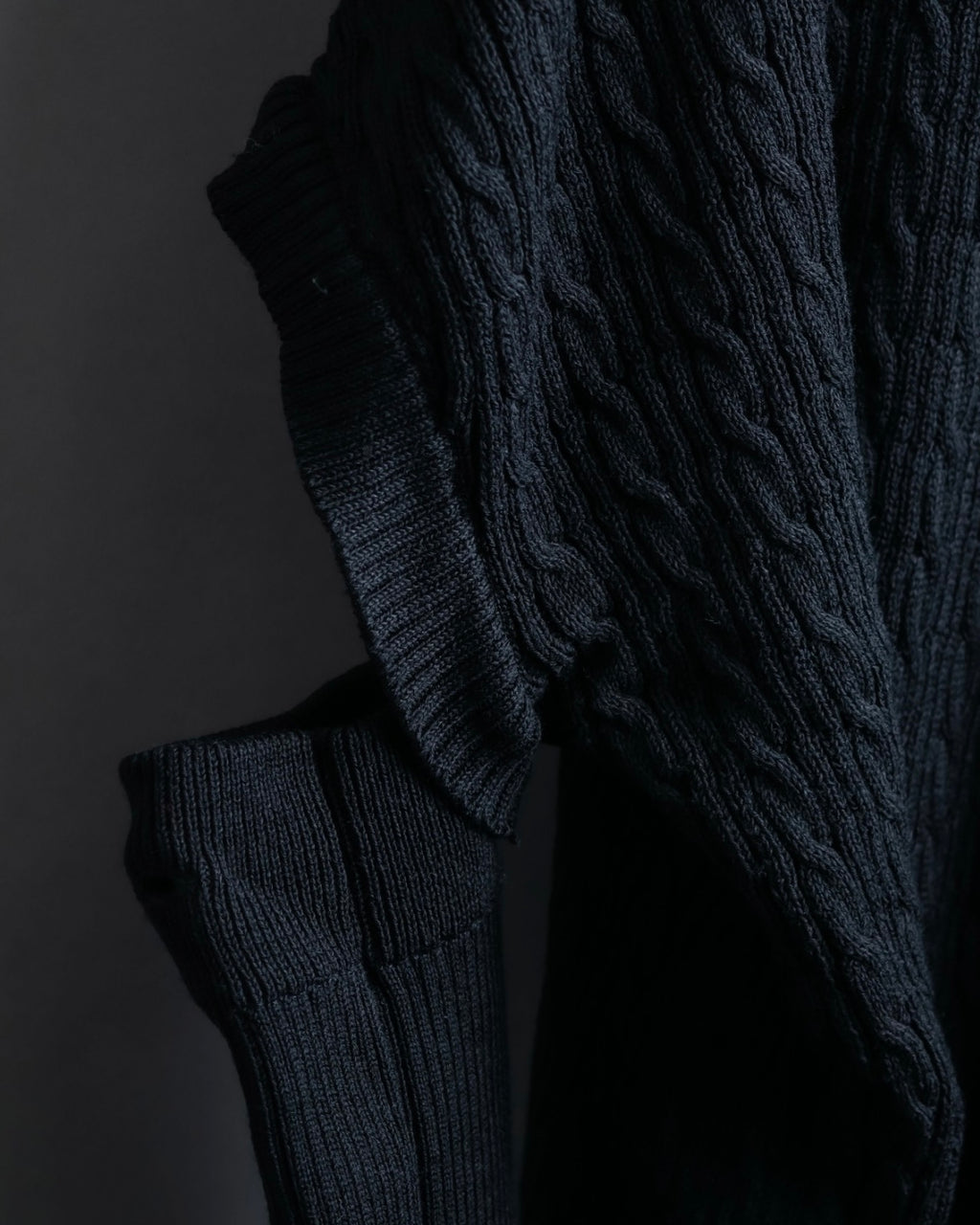 "GVGV" Arm custom layered knit