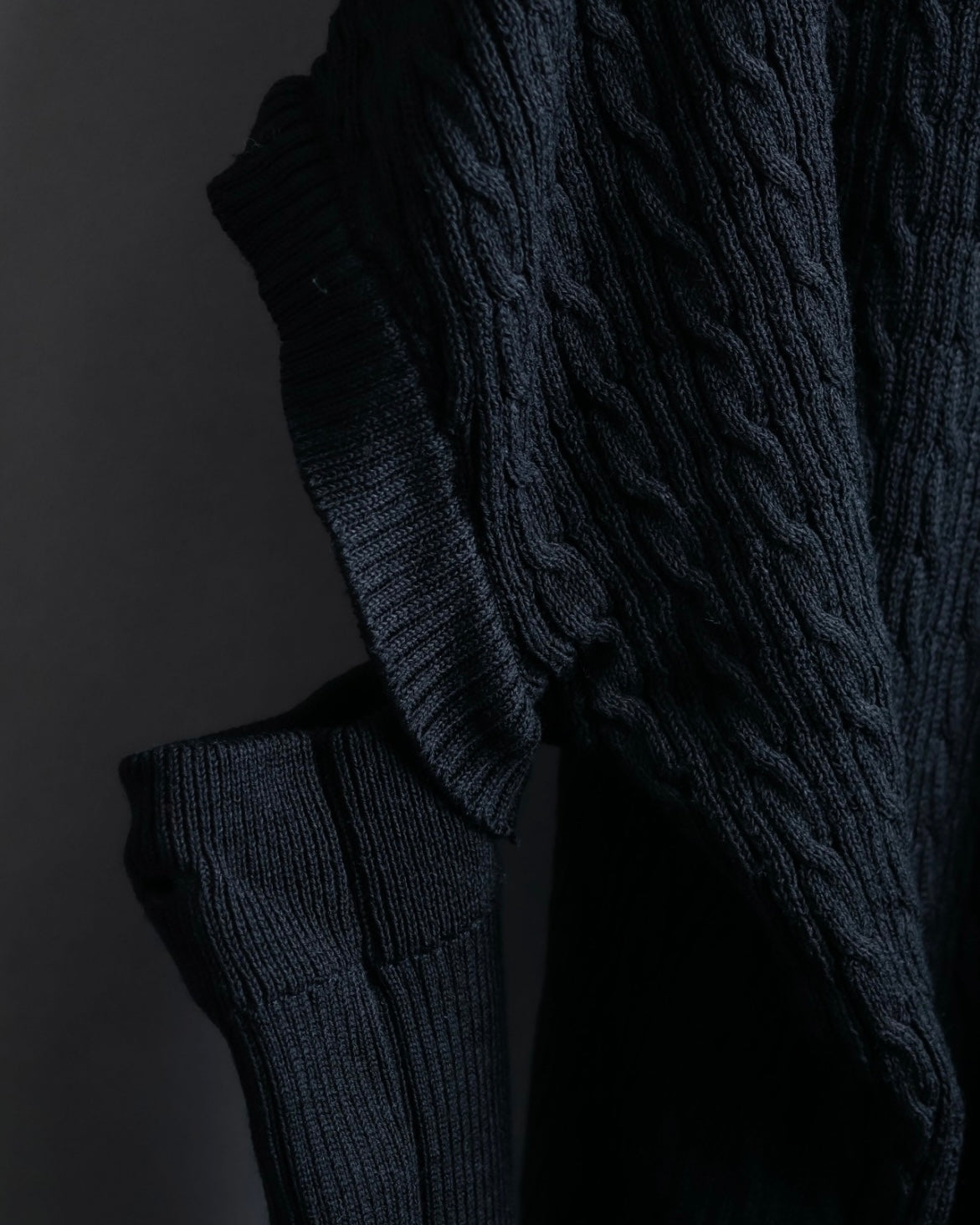 "GVGV" Arm custom layered knit