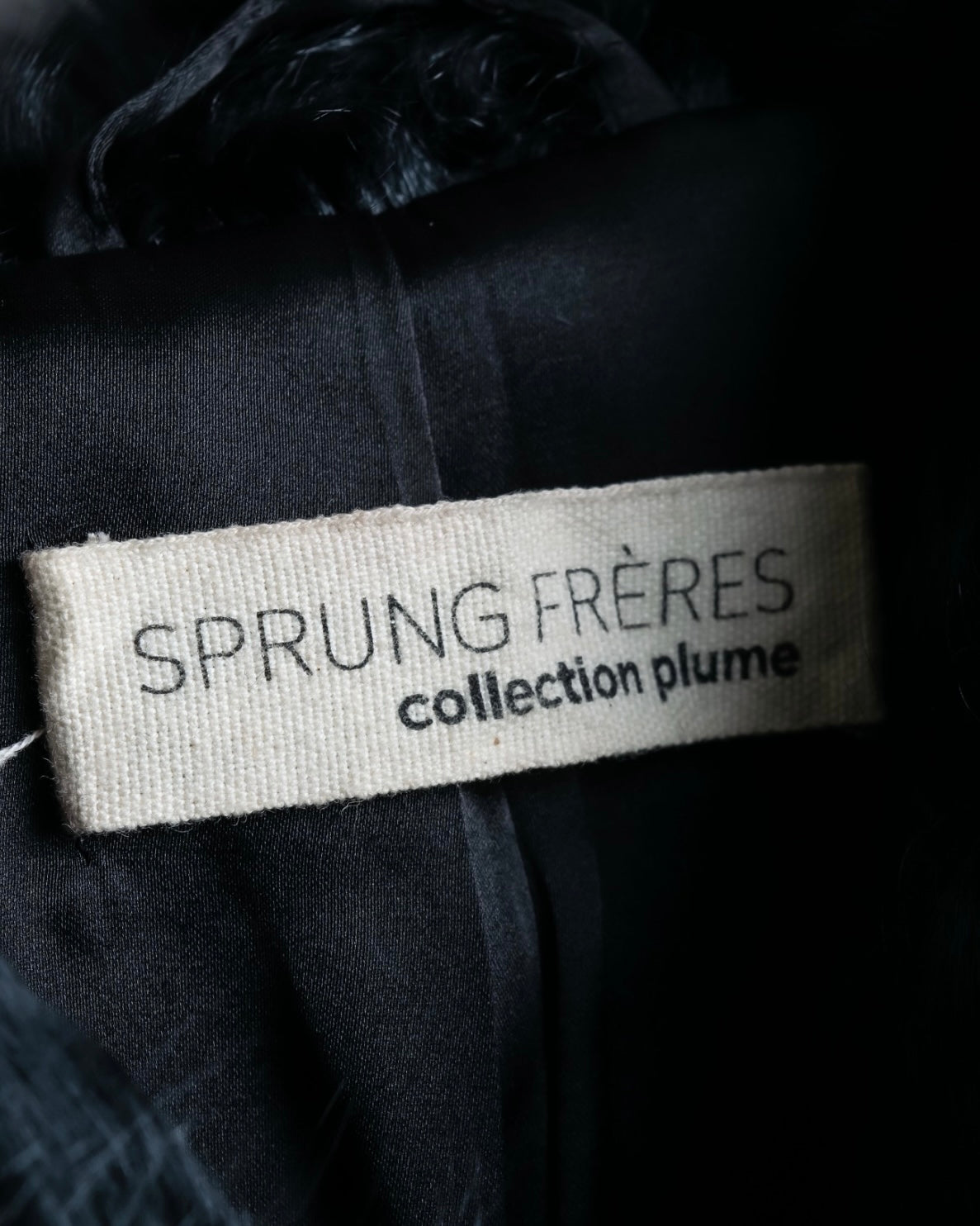 Lamb fur magnetic button hood coat