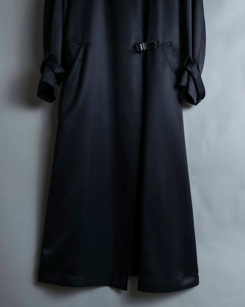 HIROKO KOSHINO PREMIER 100% silk coat