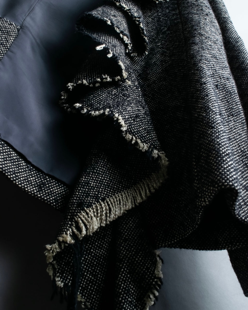 "Yohji Yamamoto +NOIR" Frill smoking jacket