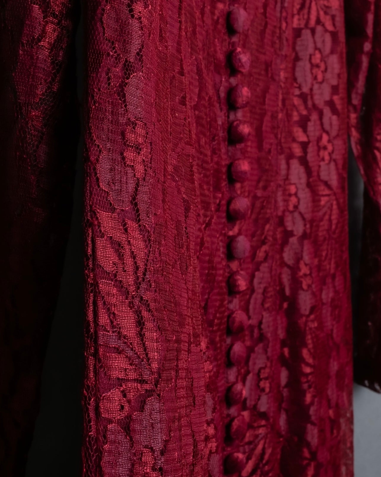 “Vintage” flower motif lace long dress