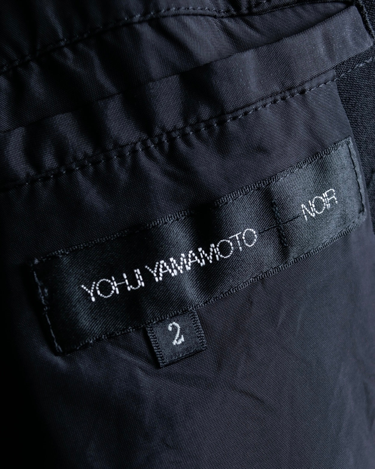 "Yohji Yamamoto +NOIR" Single high slit beautiful tailored jacket