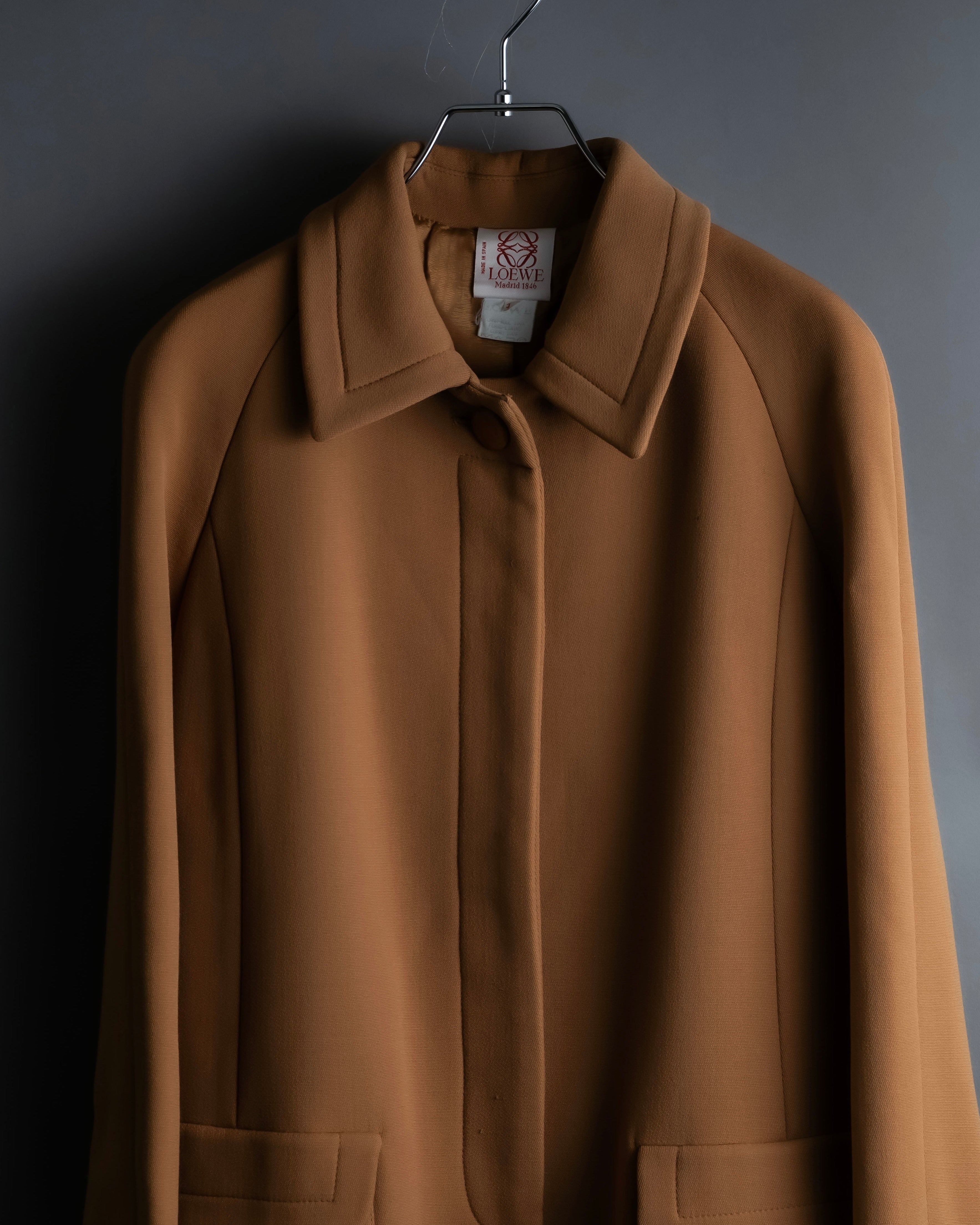 “LOEWE” beautiful cut raglan sleeve Lana wool 100% coat