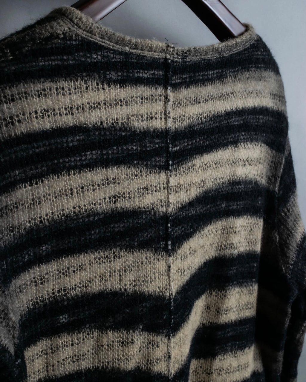 "Roen" Low gauge layered border knit