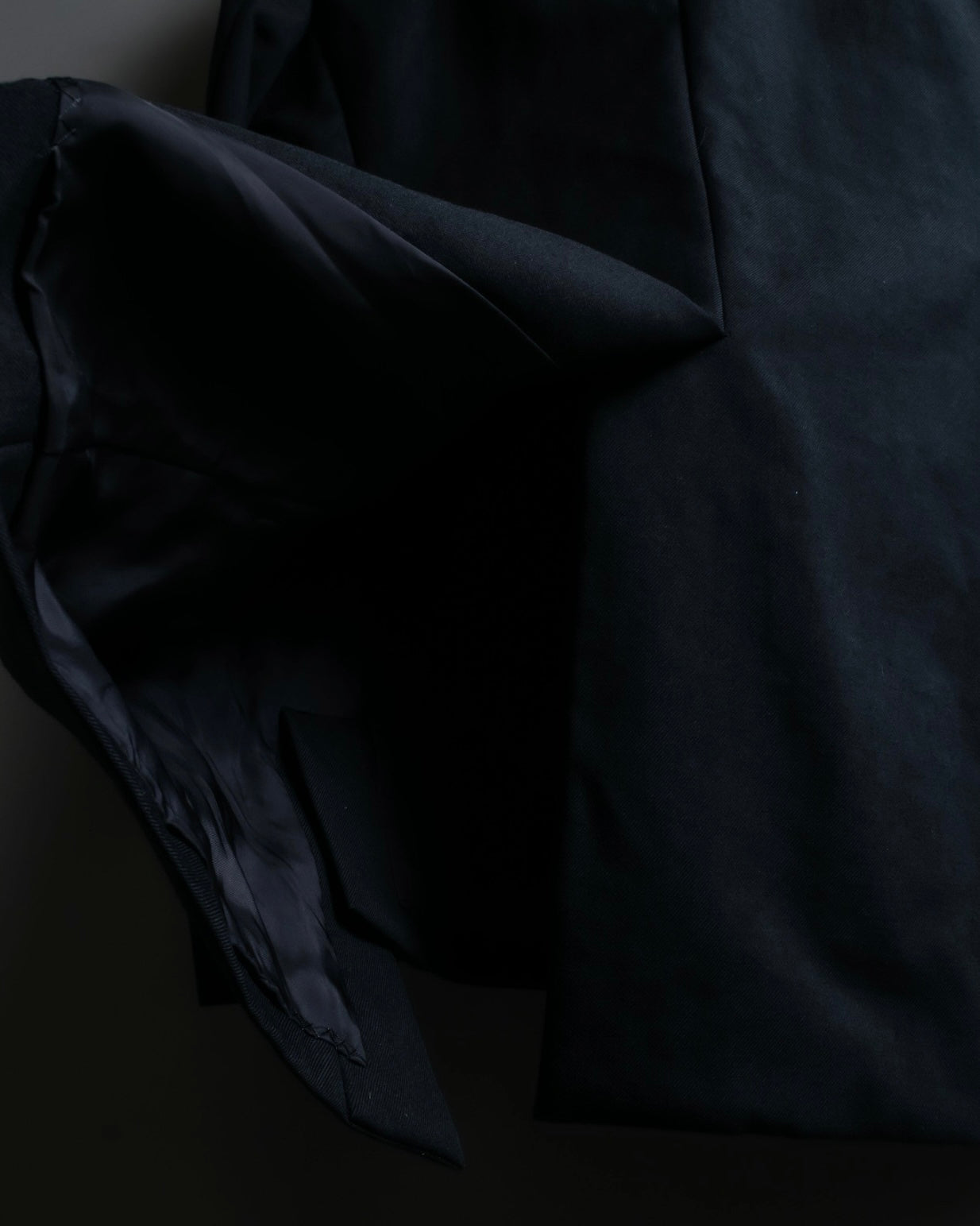 "Yohji Yamamoto +NOIR" Single high slit beautiful tailored jacket