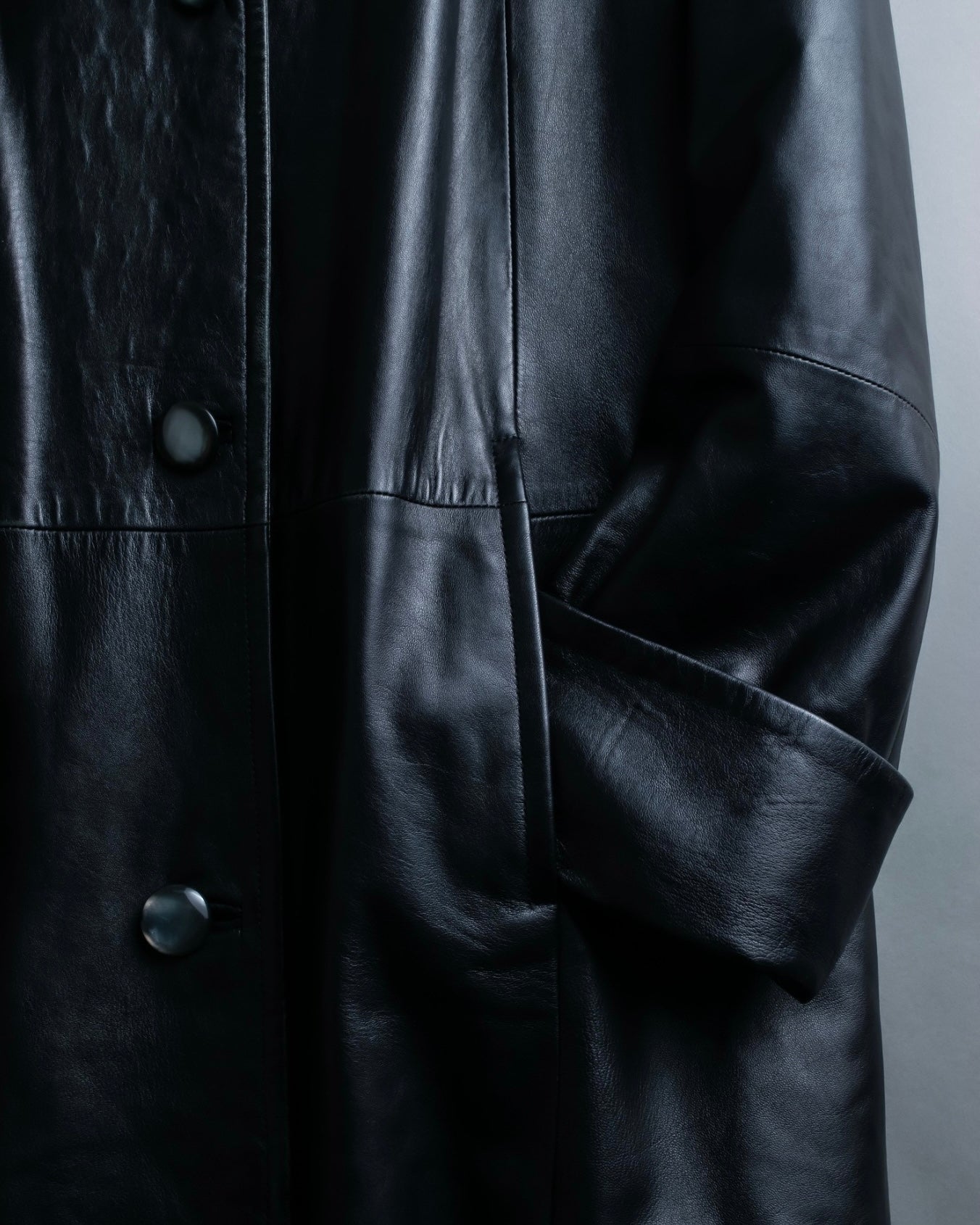 "ITALY VERA PELLE" round fur leather coat