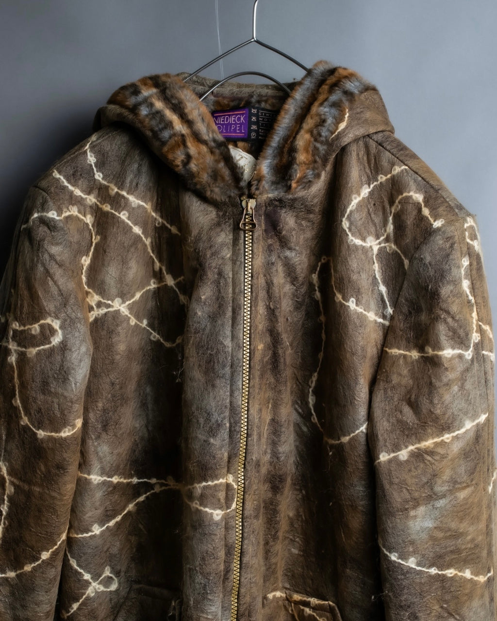 "NIEDIECK" Yarn sewn fur special hoodie jacket