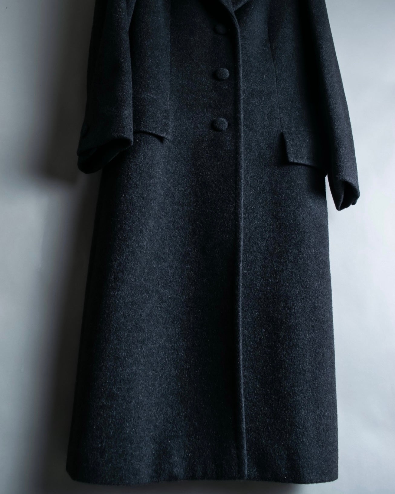 "LANVIN" 100% Cashmere Walnut Button Chester Coat