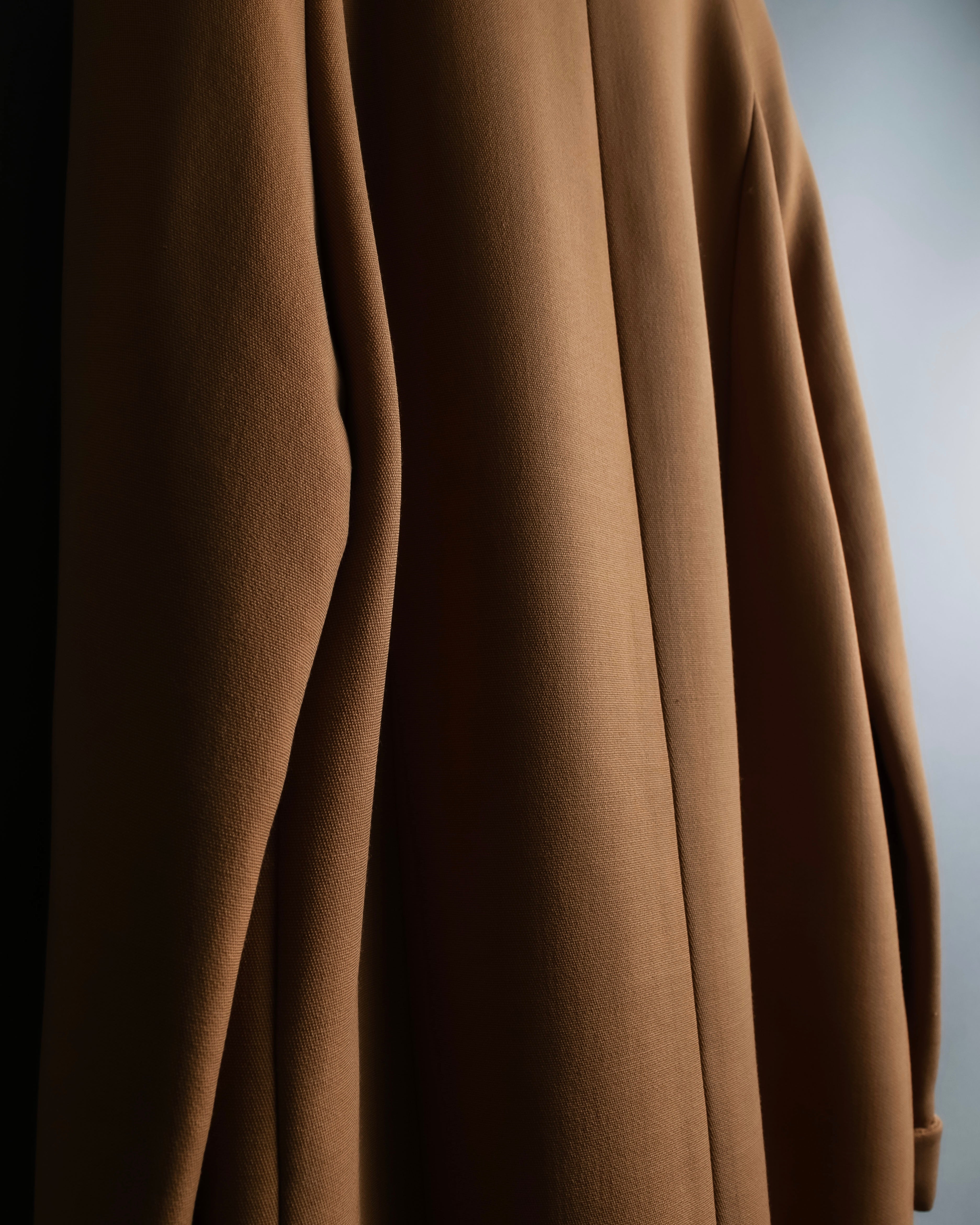 “LOEWE” beautiful cut raglan sleeve Lana wool 100% coat