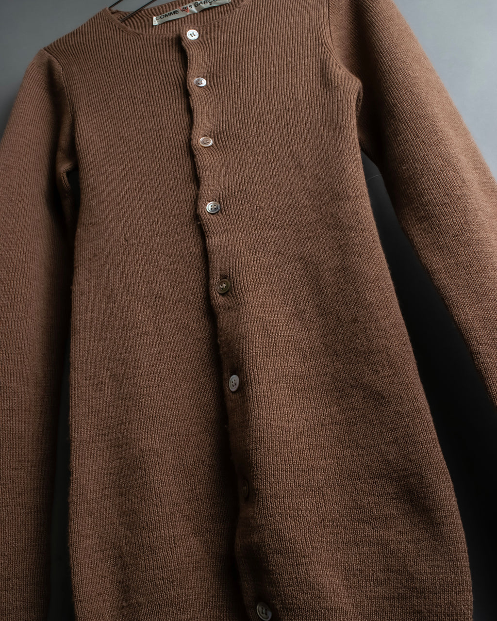 “Comme des garçons ” u-neck knit cardigan