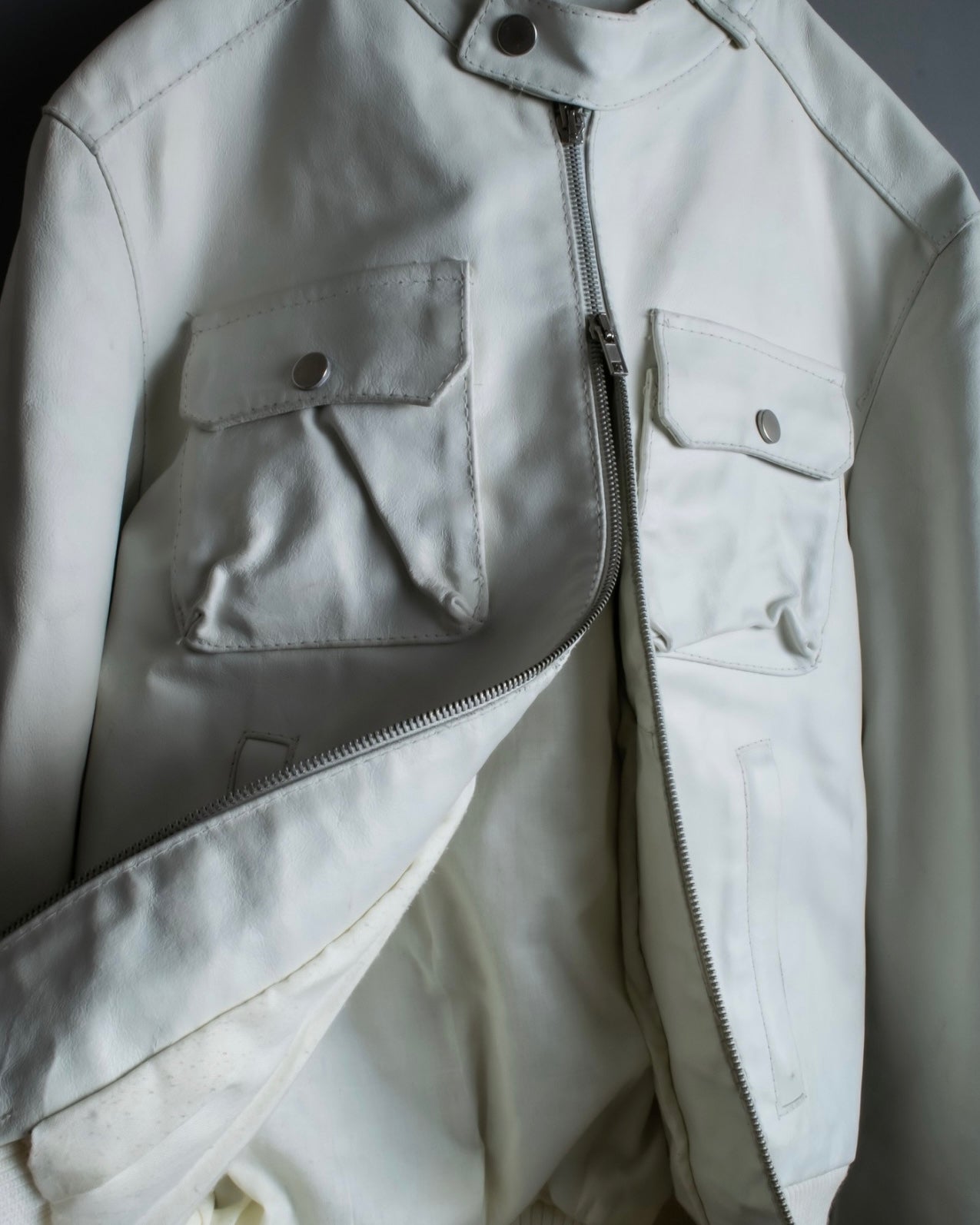 Double zip white leather single riders jacket