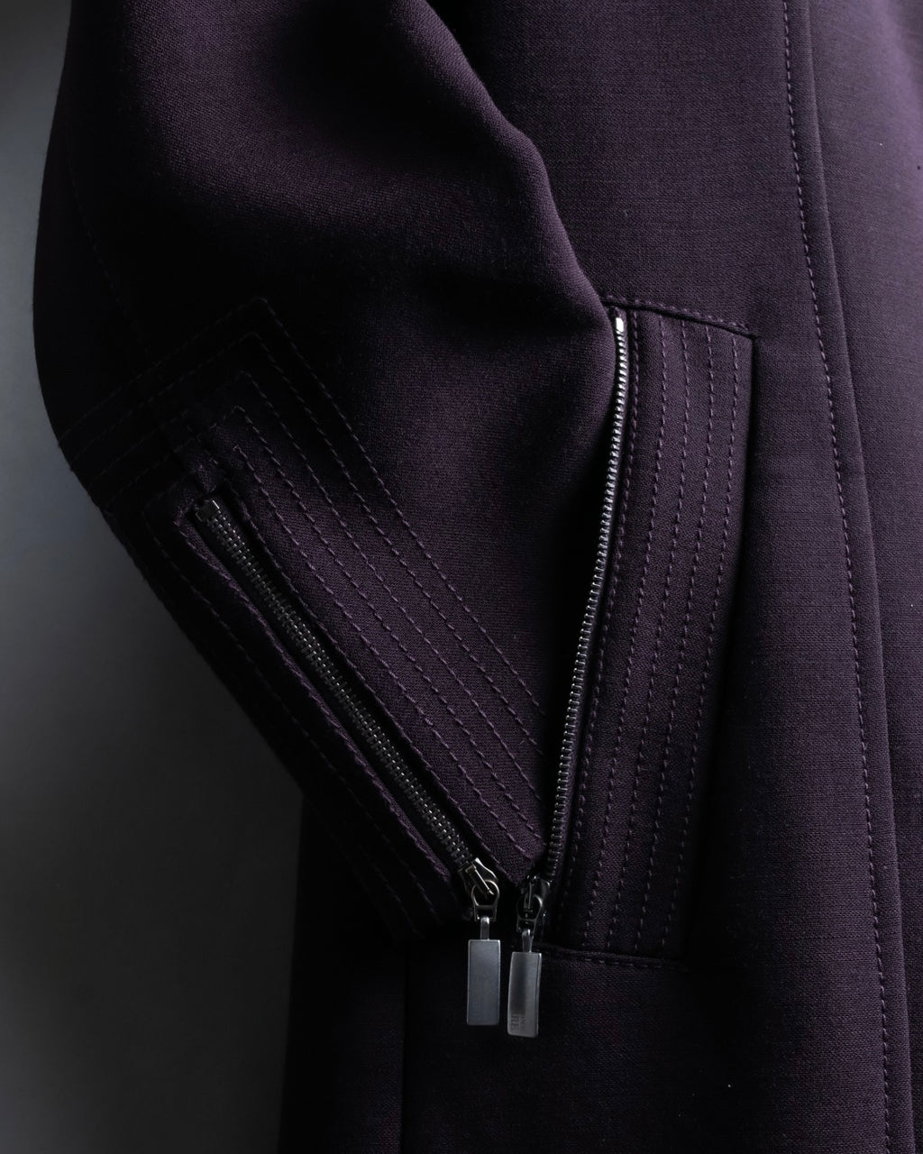 "GIANFRANCO FERRE white" riders design double zip coat