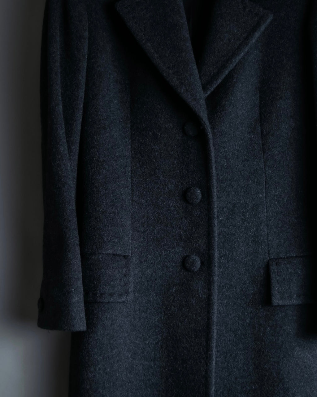"LANVIN" 100% Cashmere Walnut Button Chester Coat