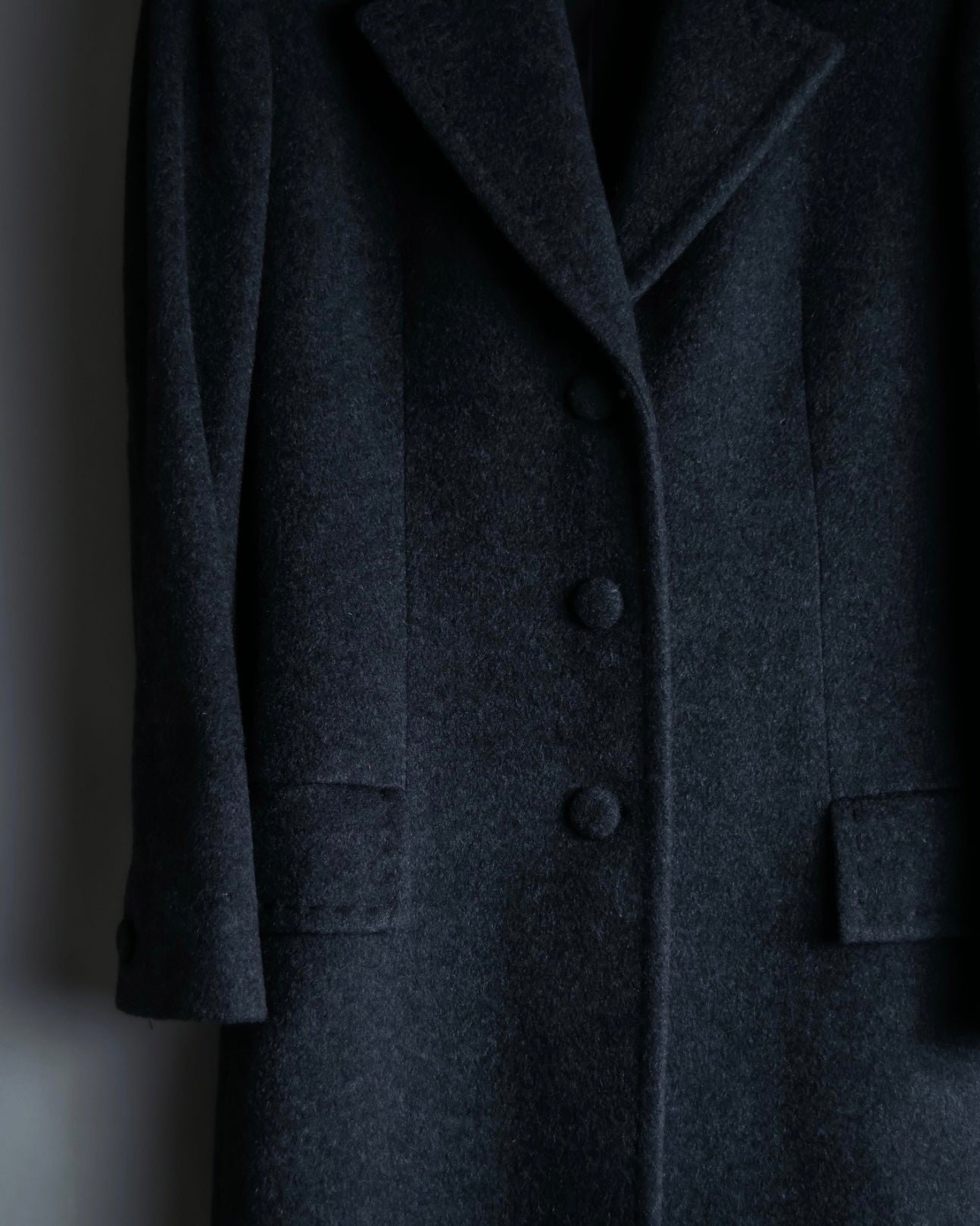 "LANVIN" 100% Cashmere Walnut Button Chester Coat