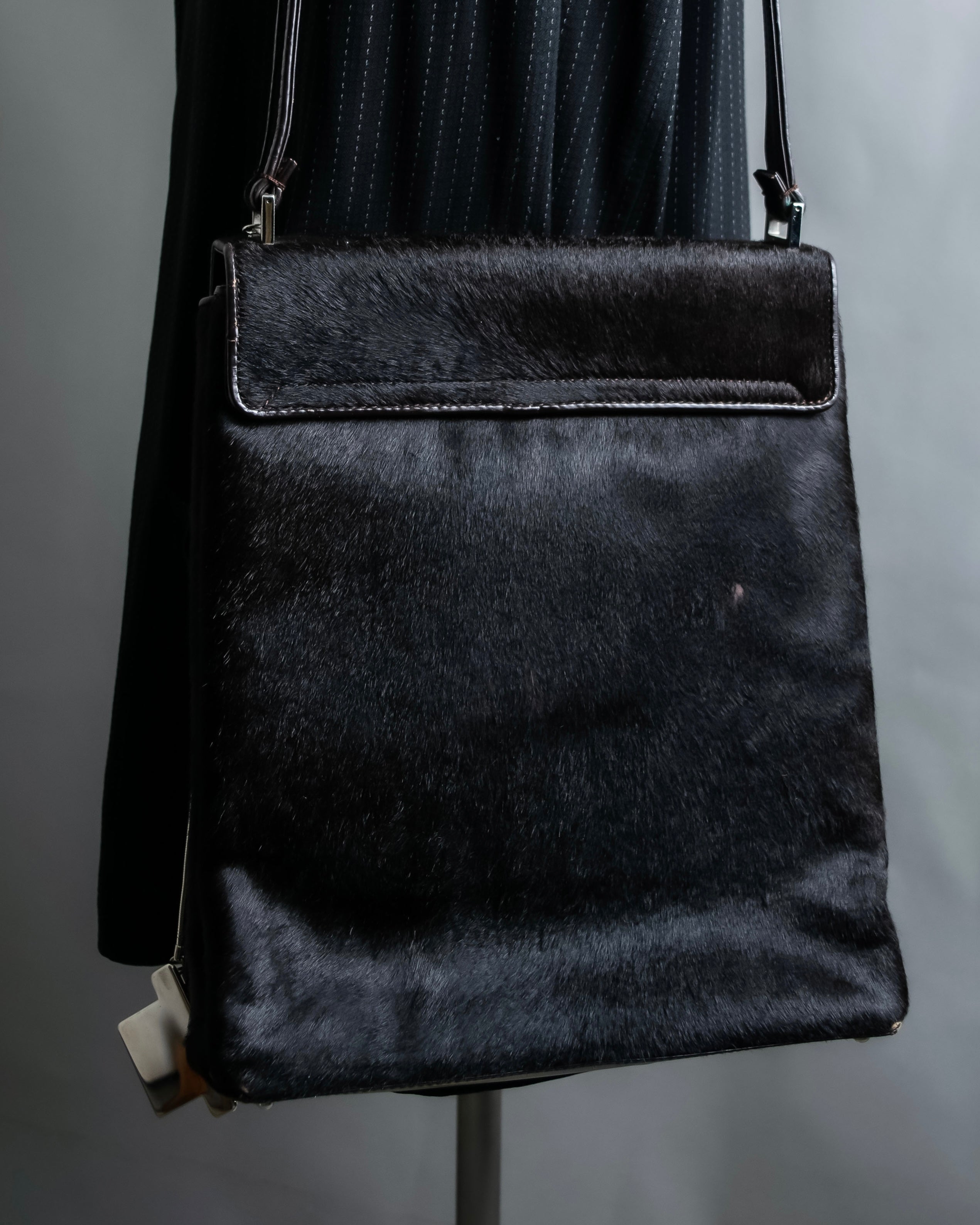 "GUCCI" Harako fur square shoulder bag