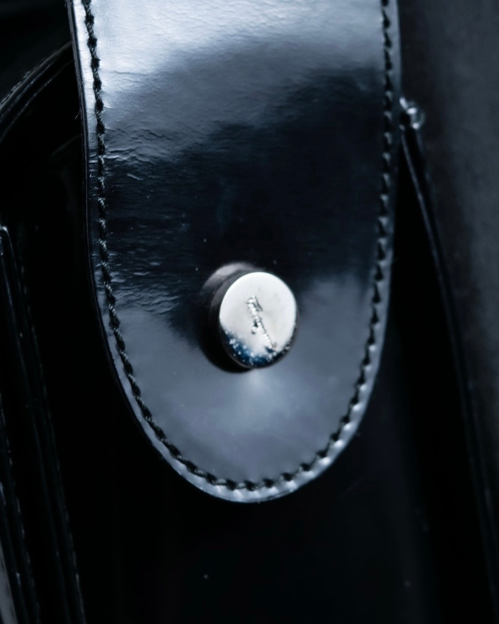 "Salvatore Ferragamo" enamel shoulder bag