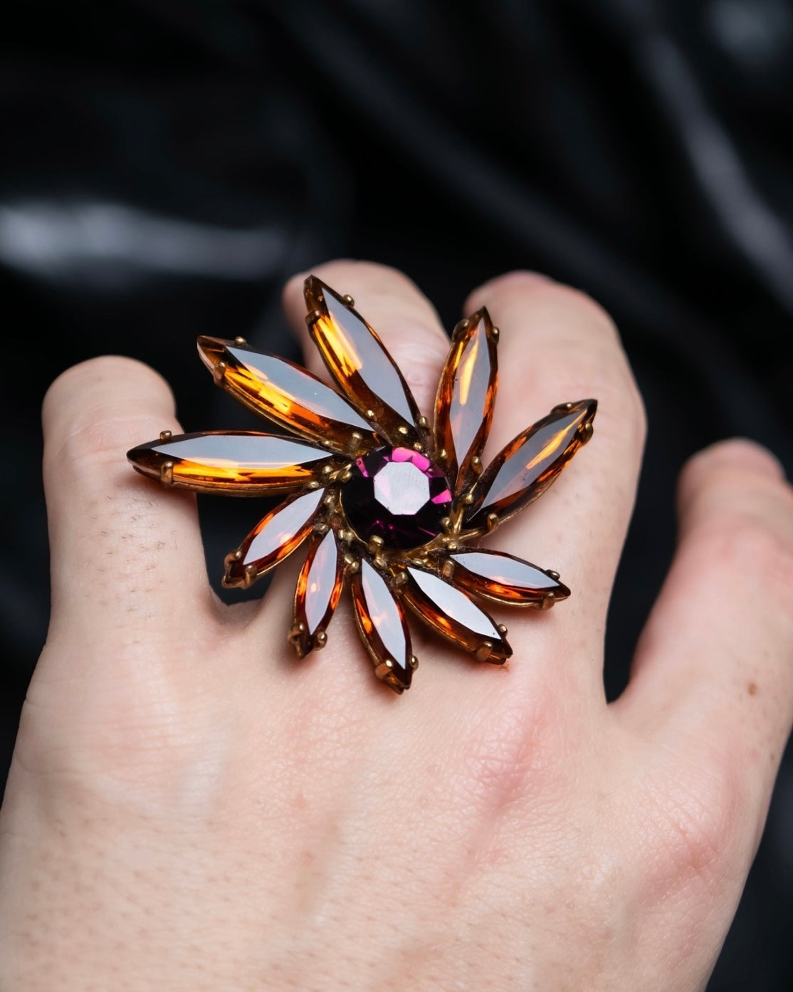 "Louis Vuitton" Flower jewelry ring
