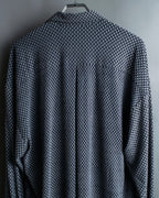 Vintage three-dimensional processed monotone polyester shirt