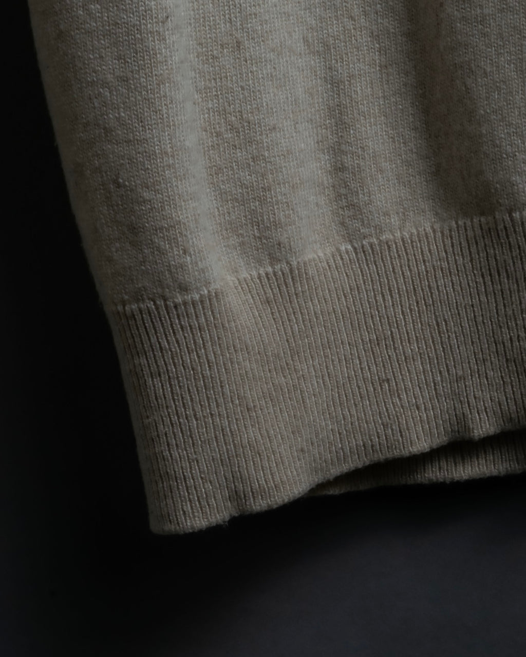 "MM6" Arm fringe design knit dress