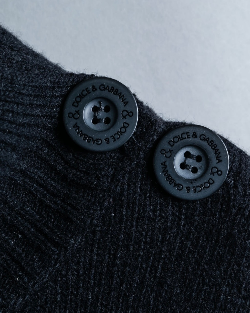 "DOLCE & Gabbana" Scattered button design knit