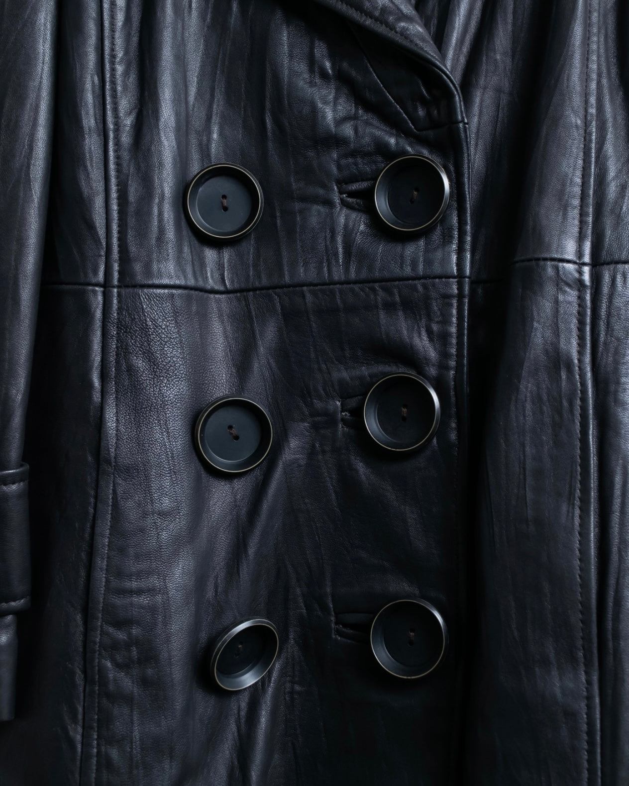 "PEAU D' ANÉ" wide lapel leather coat