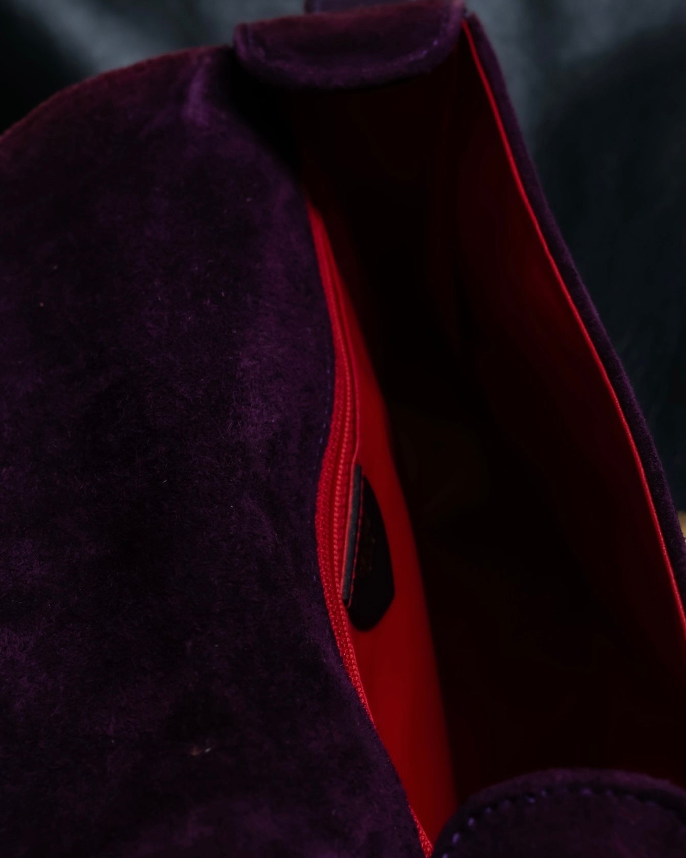 "CELINE" Purple red gradient suede shoulder bag