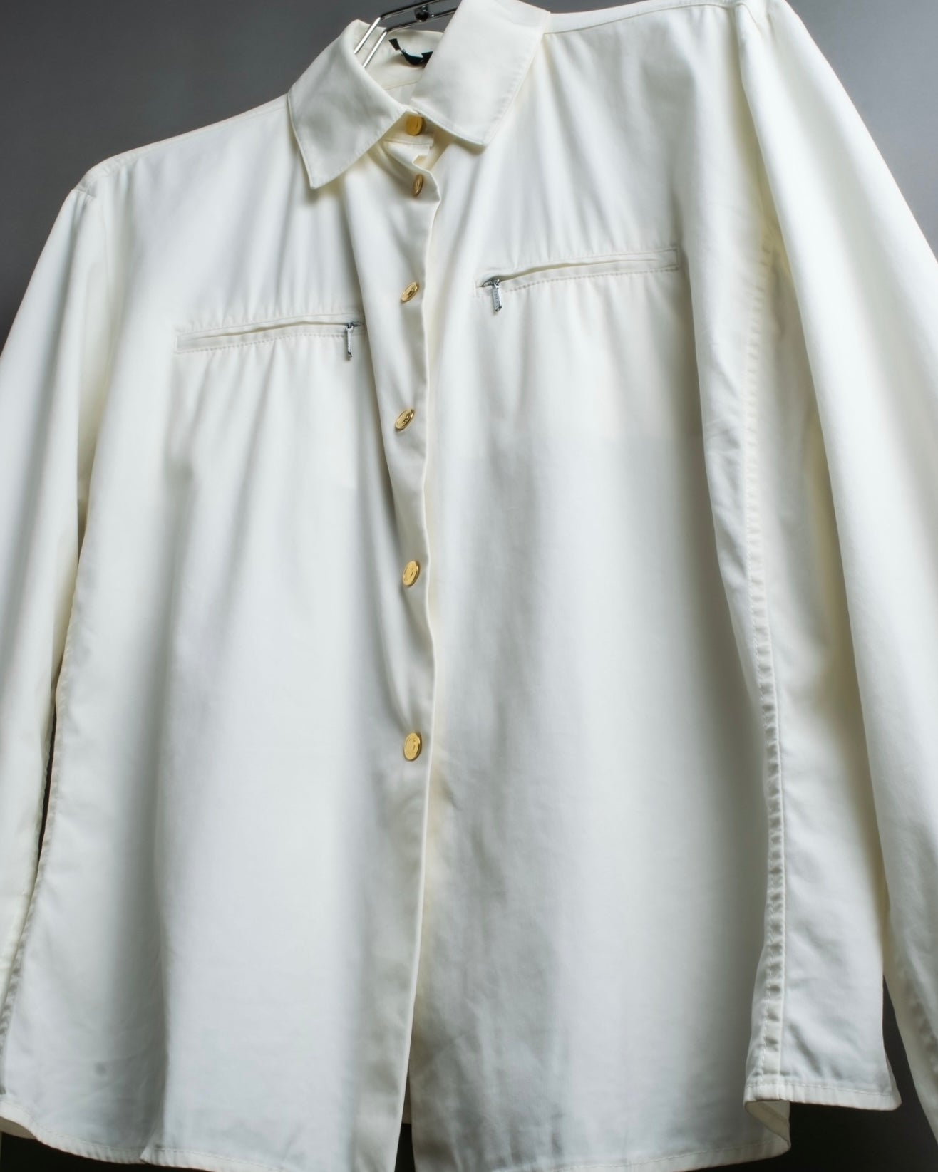 “GUCCI” zip pocket designed gold buttons shirt