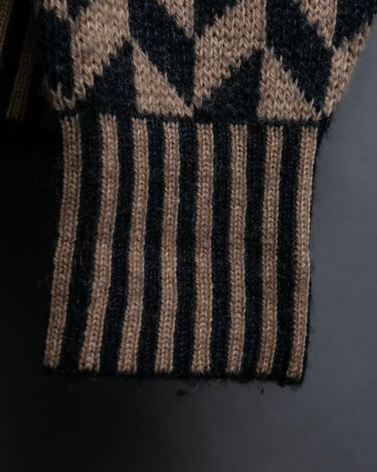 "GIORGIO ARMANI" Geometric pattern rib wool knit