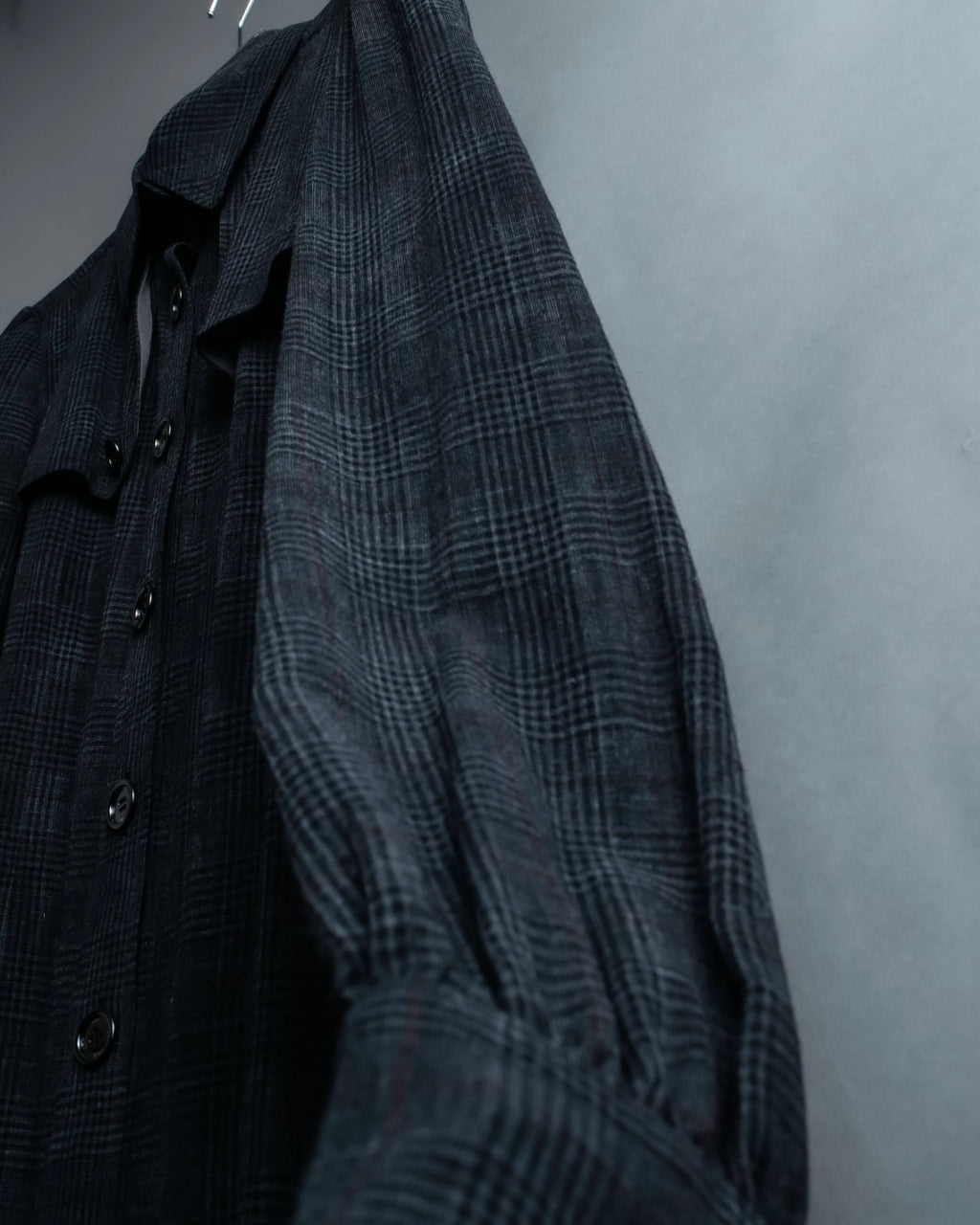“Burberry Black Label” Trench coat designed long check shirts