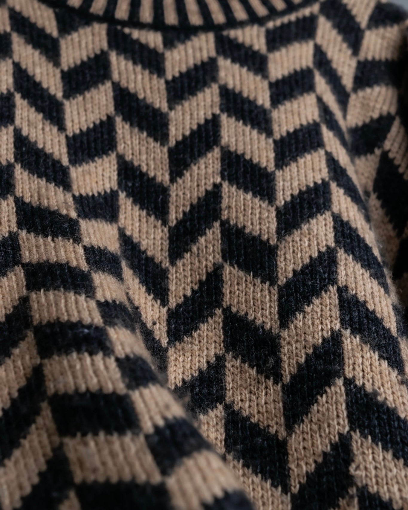 "GIORGIO ARMANI" Geometric pattern rib wool knit