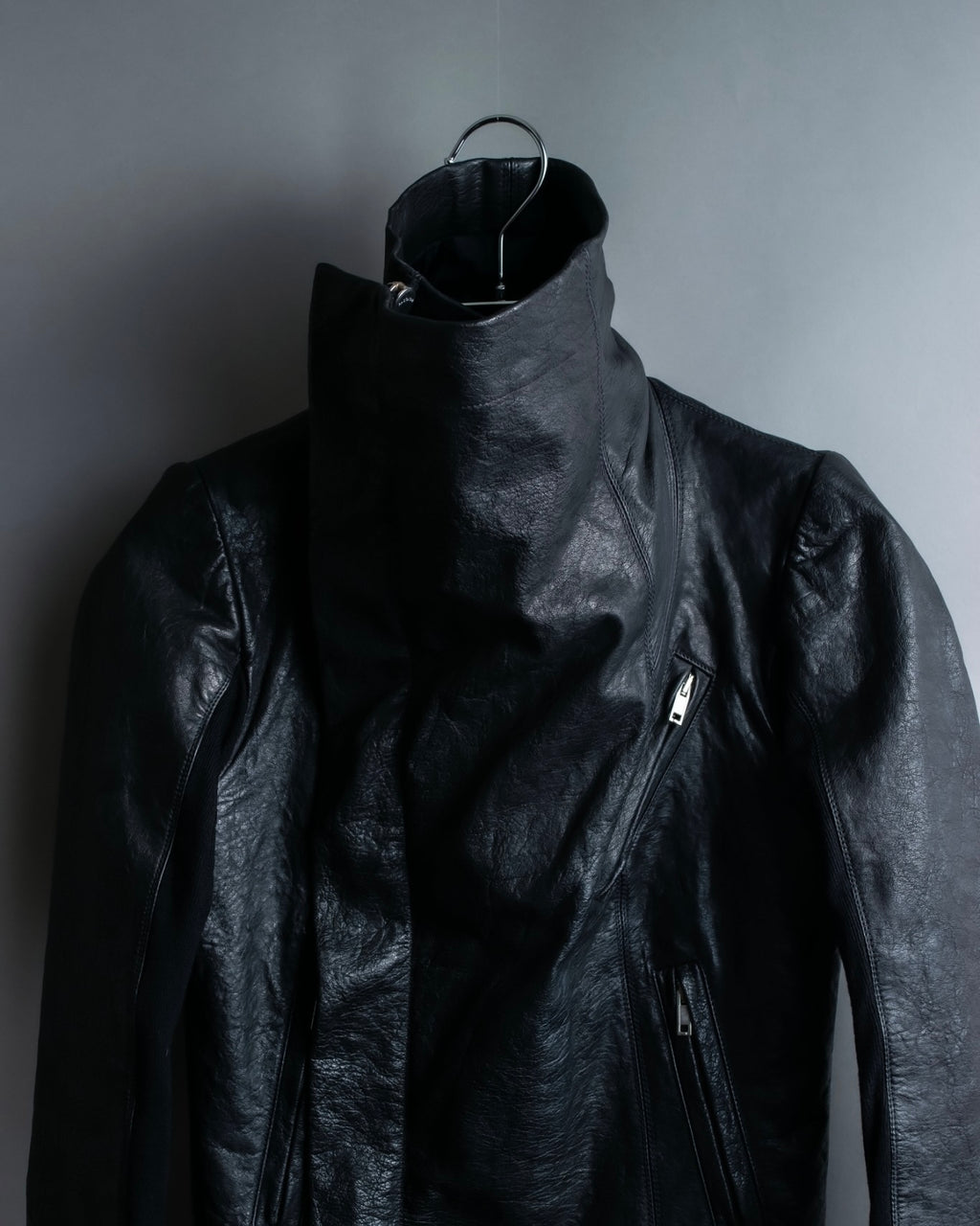 “Rick Owens” lamb leather classic biker jacket with high funnel