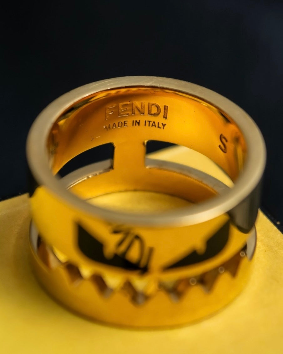 "FENDI" Bugs series iconic gold ring